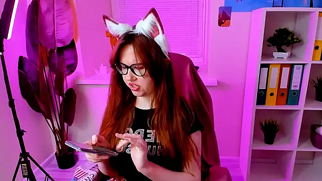 carolgiggly - CarolGiggly's free webcam - UK Sex Cams