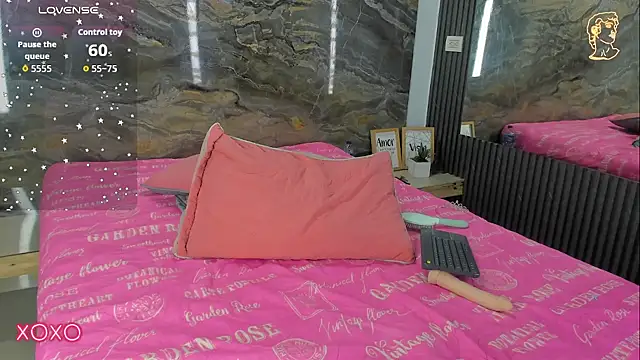 Skarleth_queen webcam