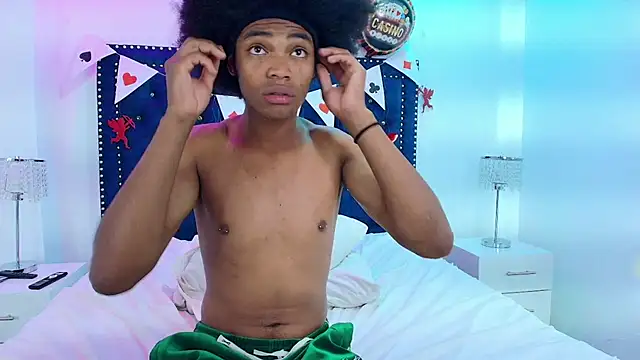 cristal_and_luke - Cristal_and_luke's free webcam - UK Sex Cams