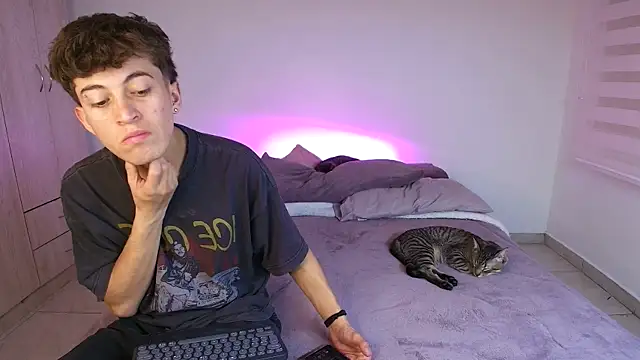 sky_intimate - Sky_Intimate's free webcam - UK Sex Cams