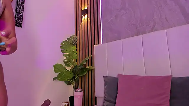 Carlotta_de_velour webcam