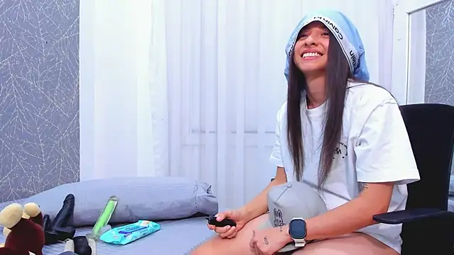 ViictoriiaSaenz webcam