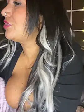 LittleMissEeve webcam