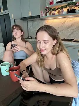 Nura_n_Sarah from StripChat is Freechat