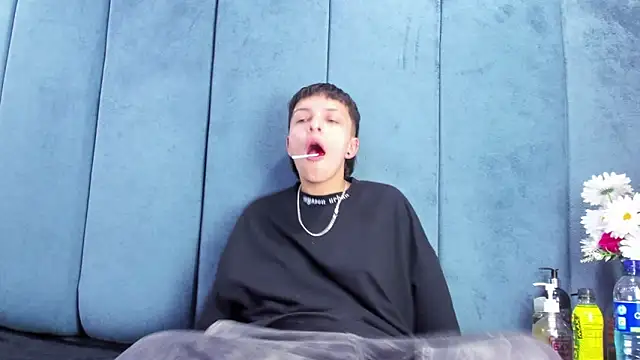 Megan_Thompson_ webcam