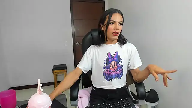 aisha_hotts777 - Aisha_hotts777's free webcam