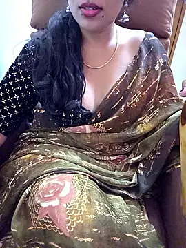 Webcam Model (Roja-Telugu777)  is live.Free join now!