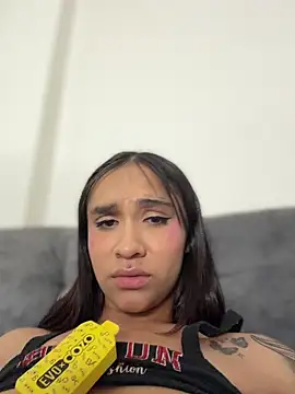 Isabella-Teen webcam