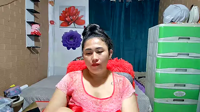 Ugly-Filipina webcam