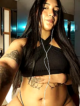 FallsForHerSmile webcam