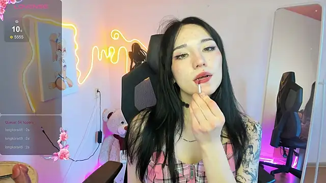 AliceeinWonderlanddd webcam