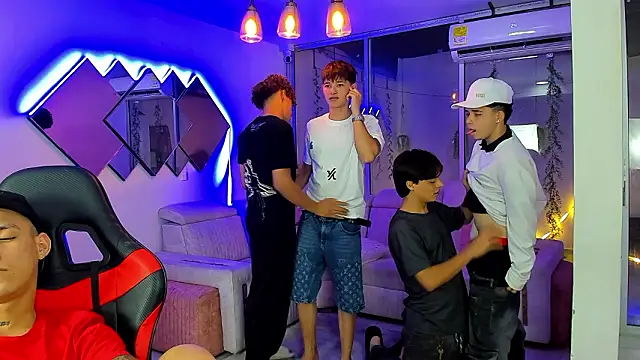 Houseofwarrios webcam