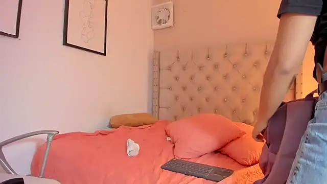 vanesasexyhot21 webcam