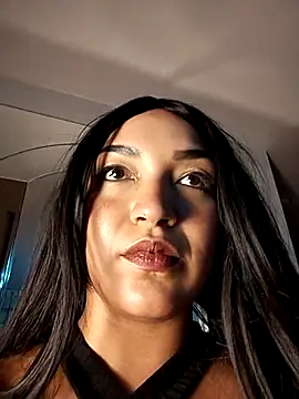 FallsForHerSmile webcam