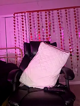 oliviaprettypussy webcam