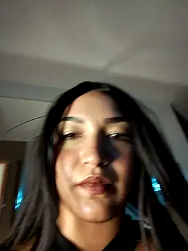 FallsForHerSmile webcam