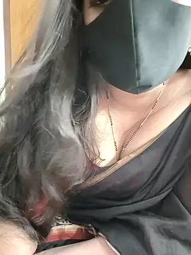 Webcam Model (yoursana-)  is live.Free join now!