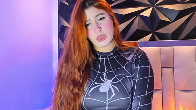 megan_whitee__ webcam