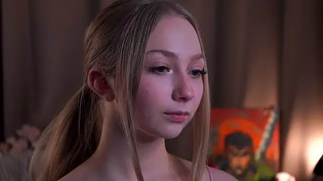 JosetteWeakly webcam