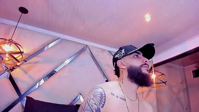 SantiagoHincapiie webcam