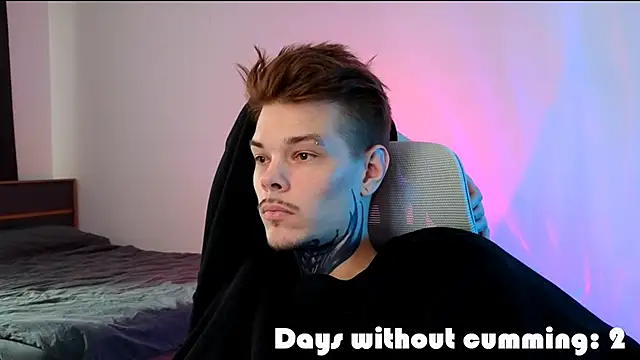 denis_here - DENIS_HERE's free webcam - UK Sex Cams