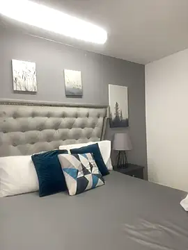 Webcam Model (SarahBleer) is live