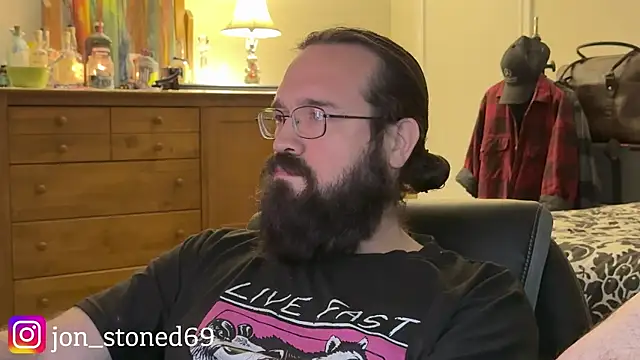 beardedfantasydaddy webcam