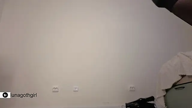 IamLuna2006 webcam