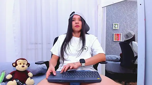 ViictoriiaSaenz webcam