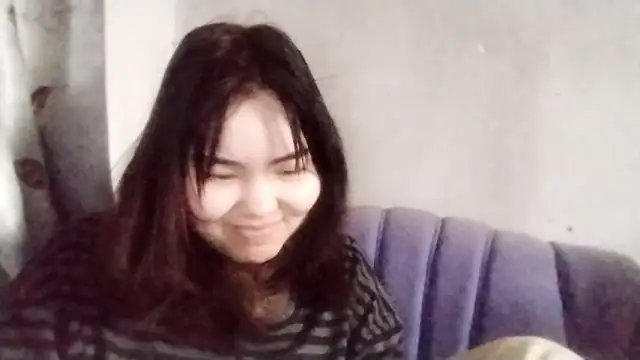 MollyAsian webcam