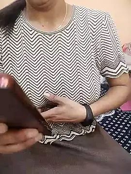 meenu_bhabhi547 webcam