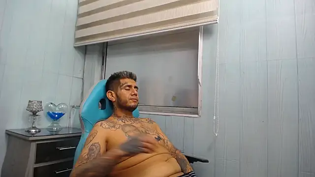 allison_max_tattoo webcam