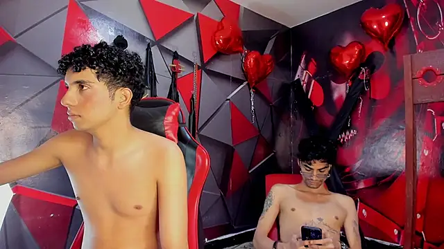 Gay_Red_Room webcam