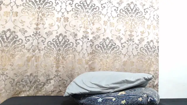 alejandra_c19c webcam