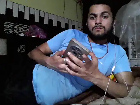 Stubborndesiboy webcam