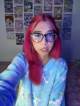 Webcam Model (Valen-Foxx1)  is live.Free join now!