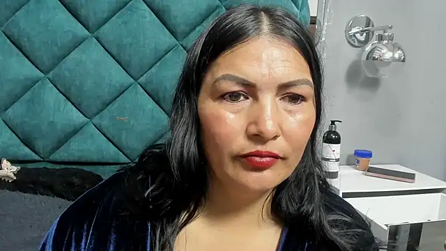 PENELOPELEWISs webcam