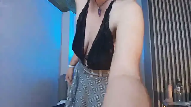 Violett_Lilith webcam