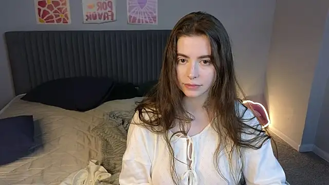 LovingWhisperr webcam