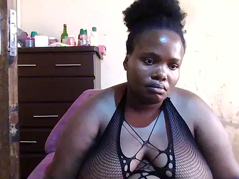 sexybigboobz webcam