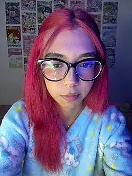 Webcam Model (Valen-Foxx1)  is live.Free join now!