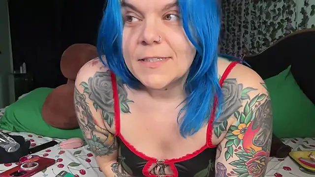 CherryBombBomb webcam