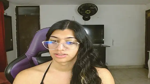 Alanni_parker webcam