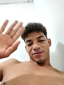 Brayanellatino webcam