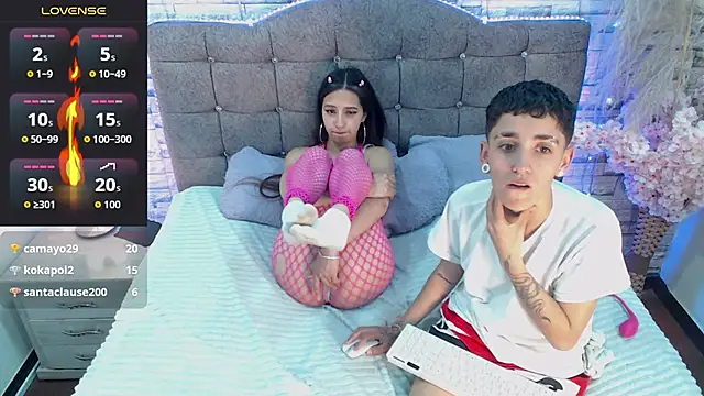 magiic_lesbii webcam