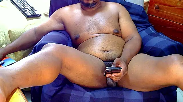 CharlesBlk-79 webcam