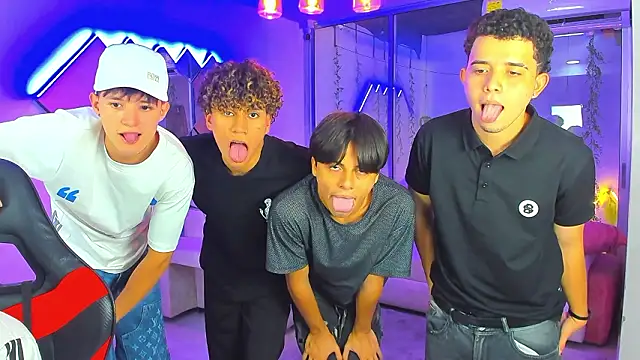 Houseofwarrios webcam