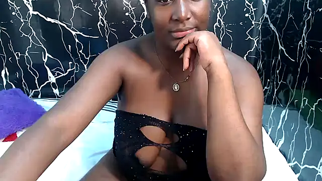 blackhotbody webcam