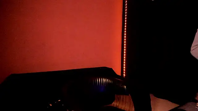 PervertedMissCloe webcam