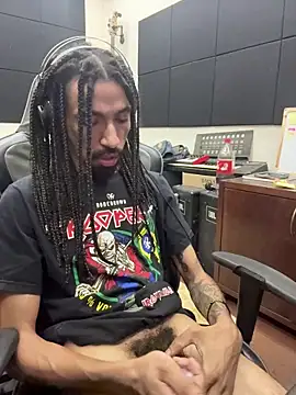 FavelaDaddyCum webcam